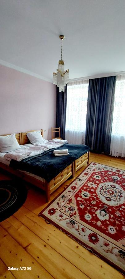 Guest House Lela Rezo Kazbegi Exteriör bild