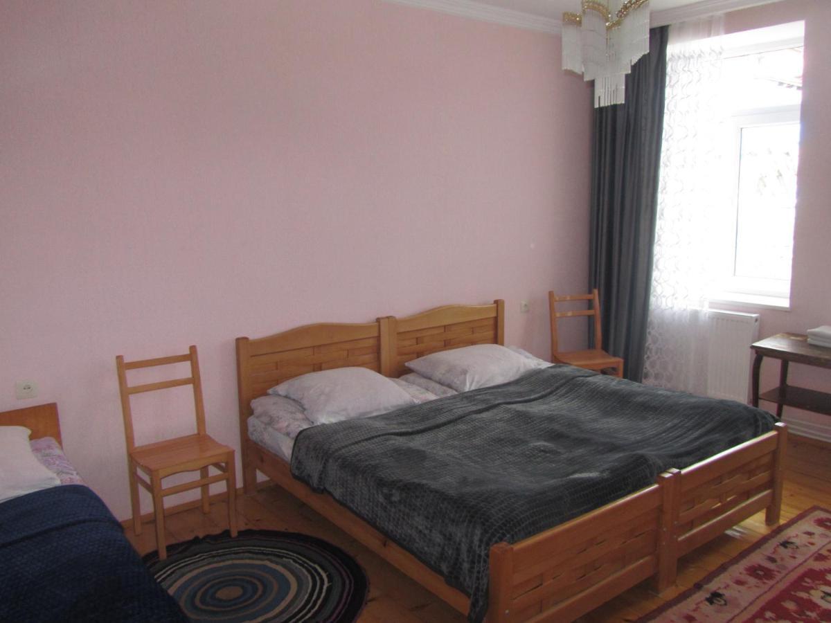 Guest House Lela Rezo Kazbegi Exteriör bild