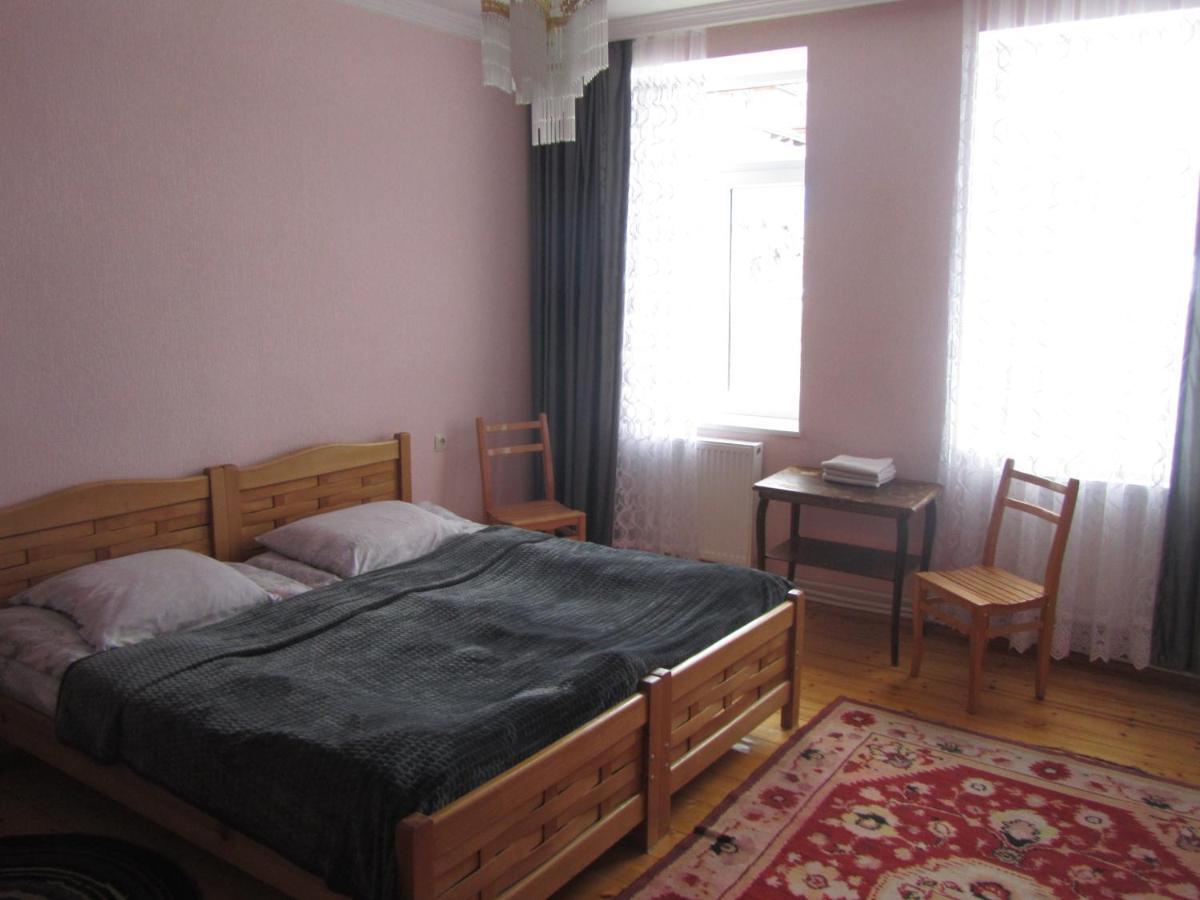 Guest House Lela Rezo Kazbegi Exteriör bild